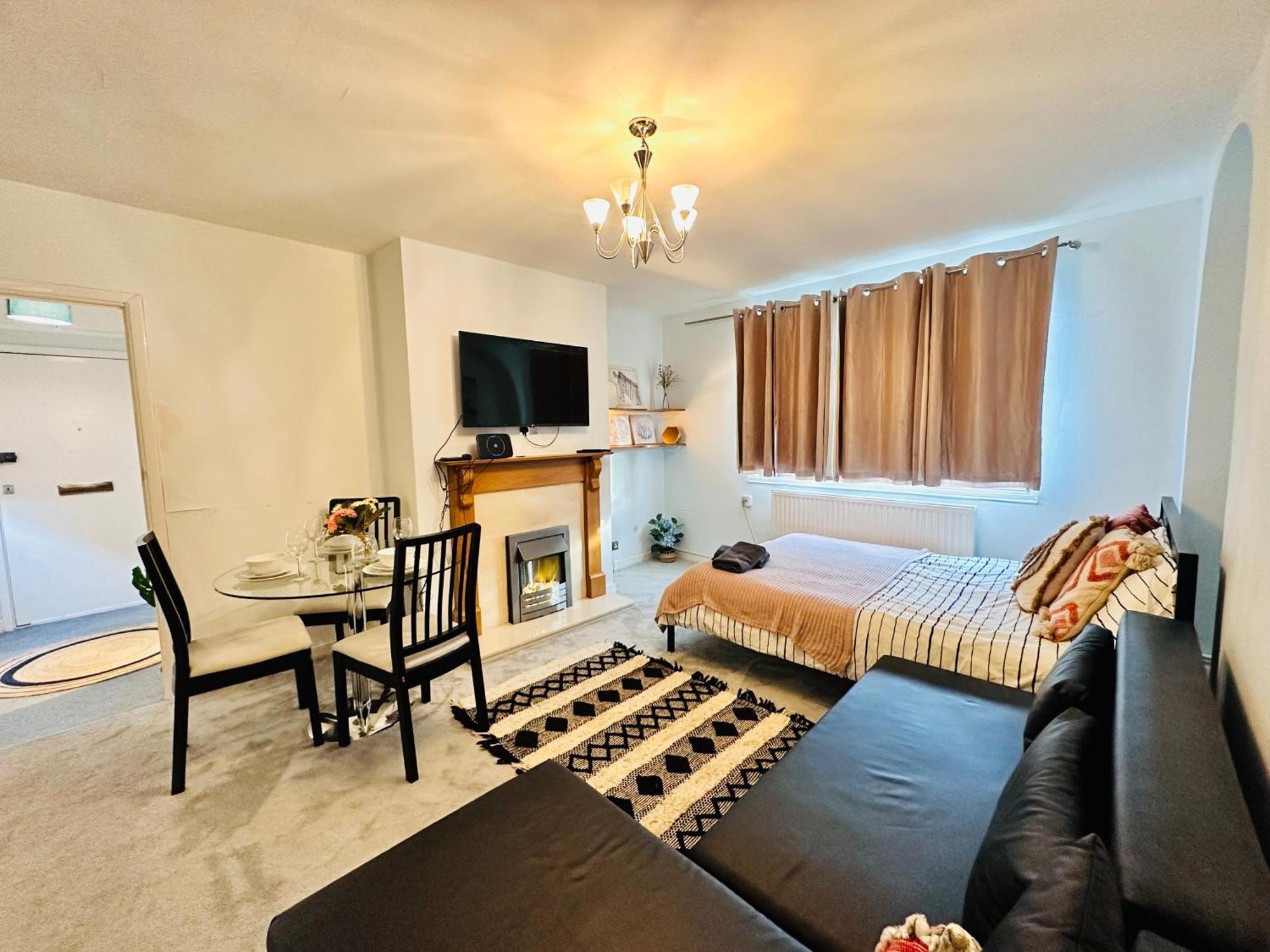Victoria Family Apartment In Central Лондон Екстериор снимка