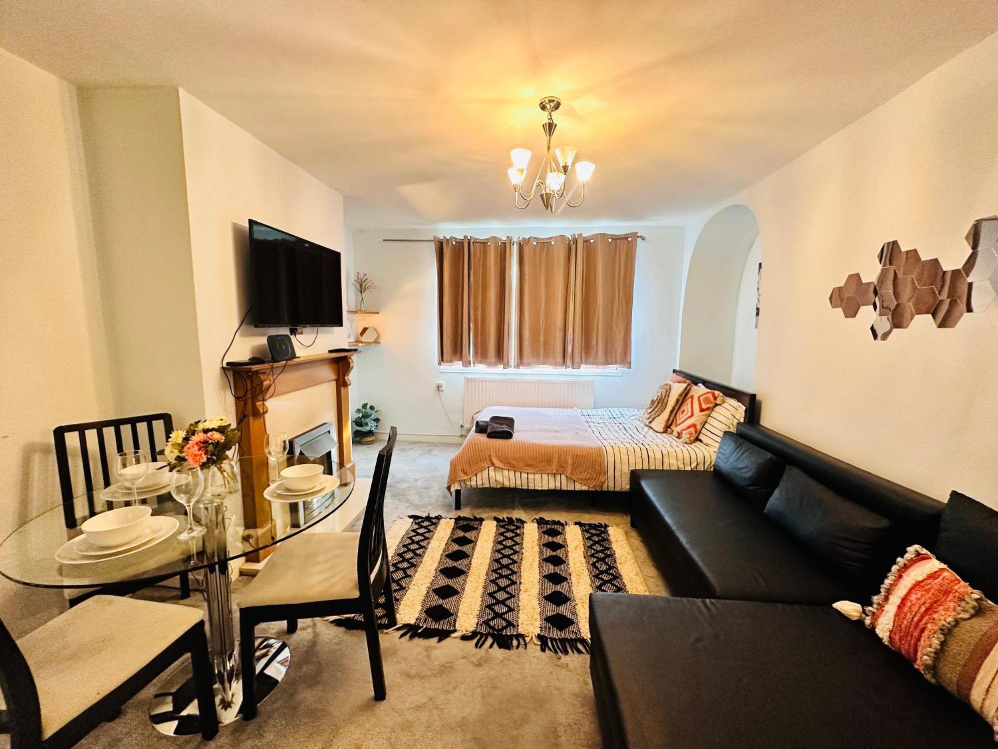 Victoria Family Apartment In Central Лондон Екстериор снимка